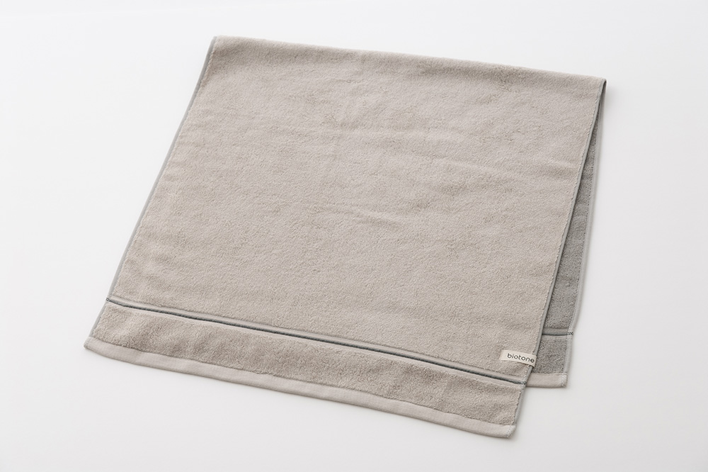 ベージュ×ウォームグレー