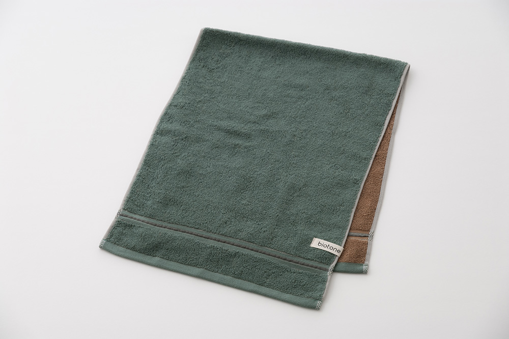 アプリコット・ベージュ・モス